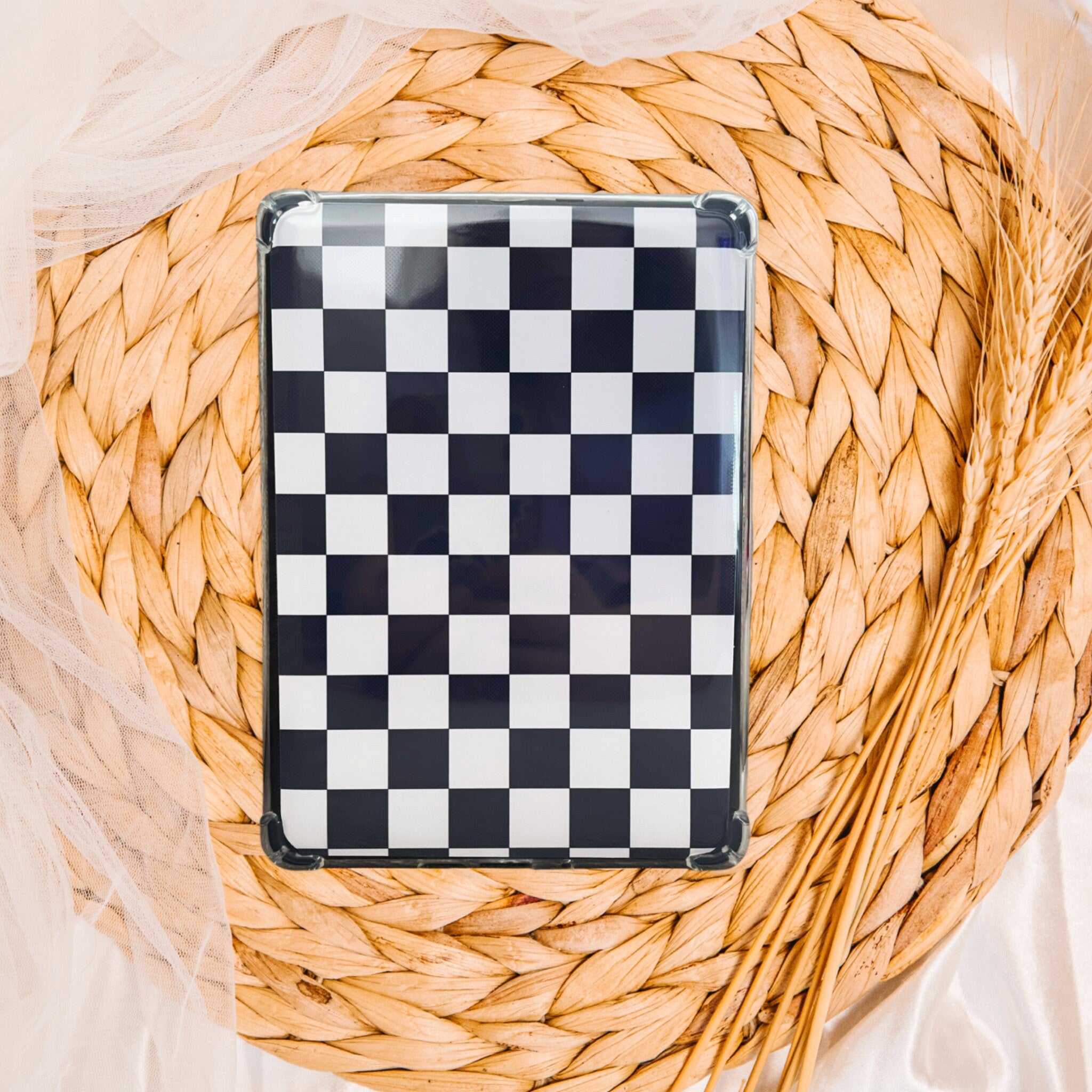 Checkered Kindle Inserts